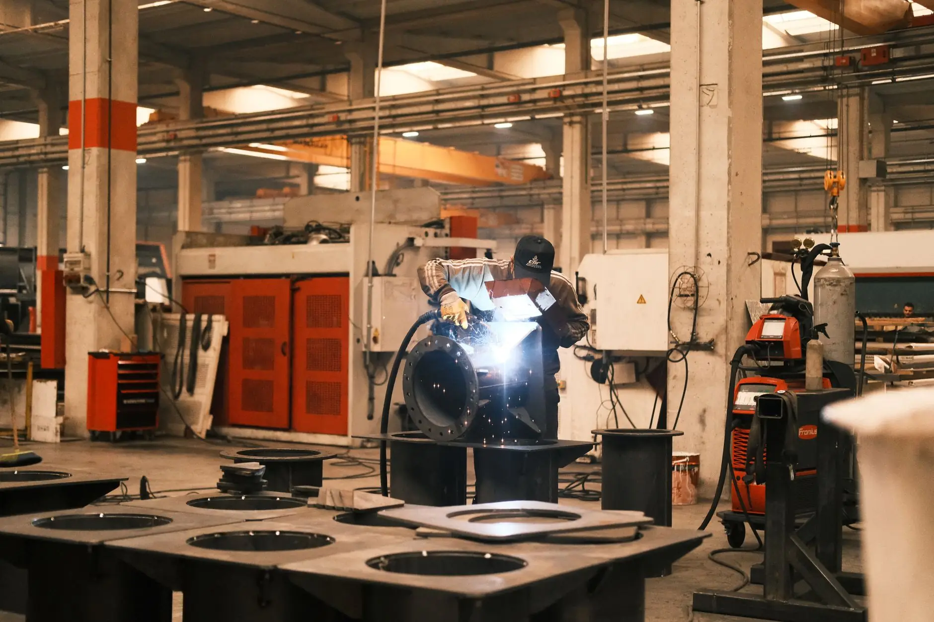Fabrika içinde kaynak istasyonu